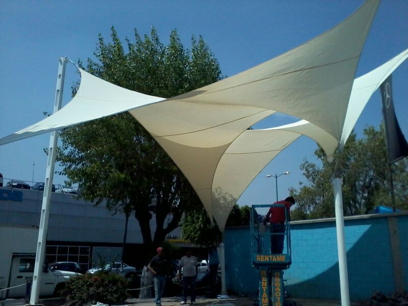 Cubierta y Velarias para Exhibición Automotriz Zapata Motors